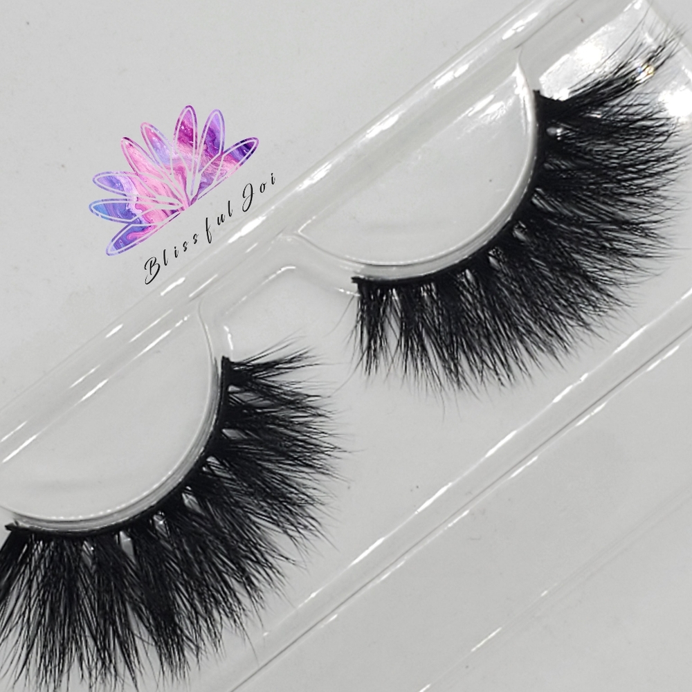 **SOLD** Lashes - Picture 1 of 7